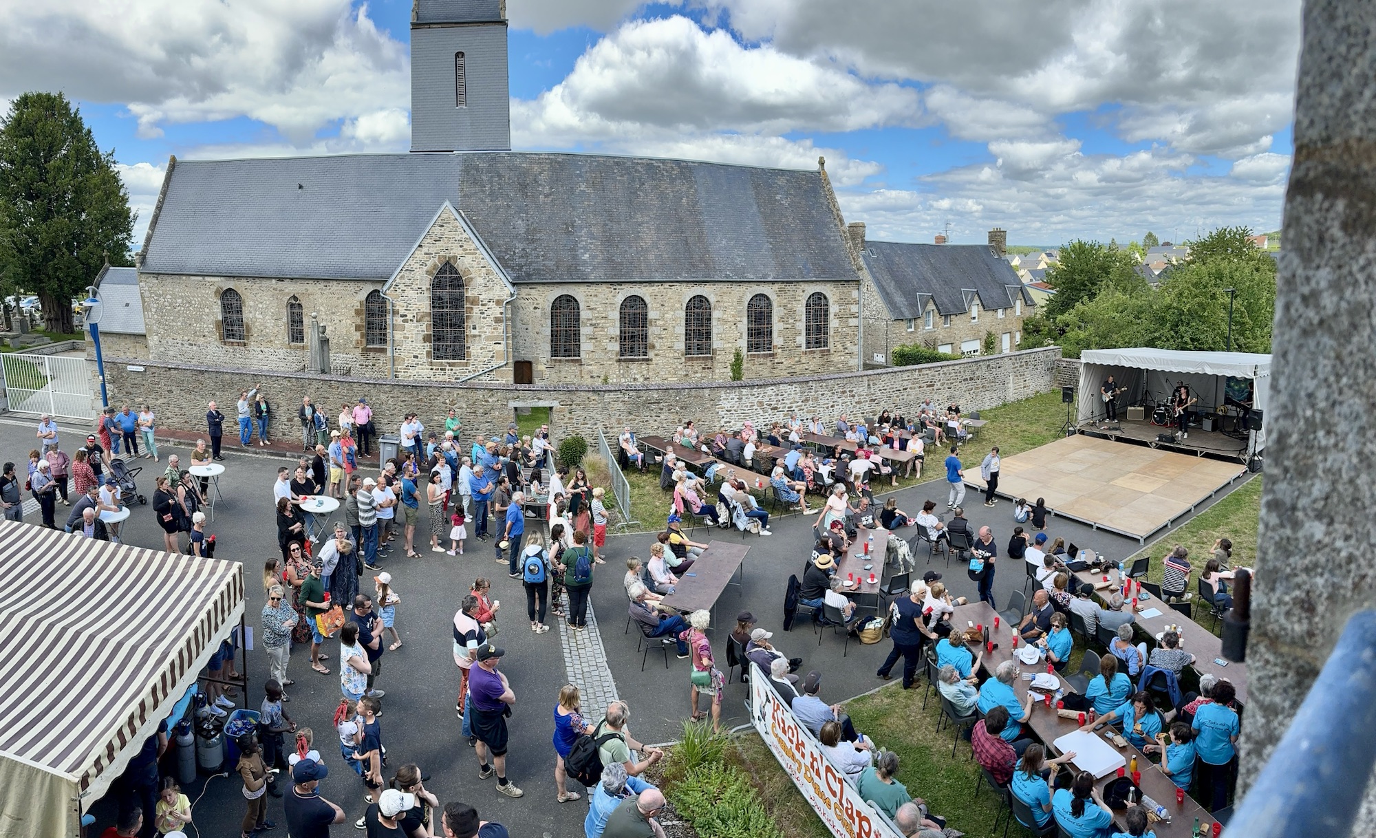 Un dimanche festif et ensoleillé pour fêter la musique – commune-vaudry.fr